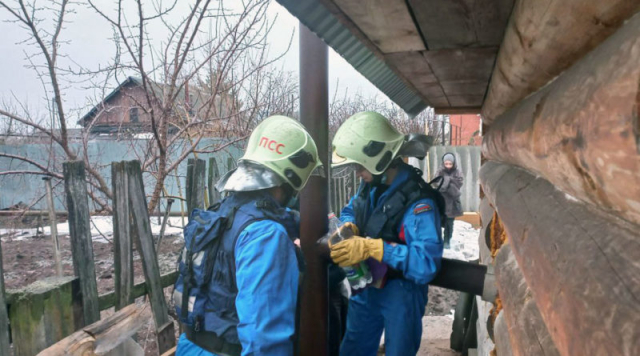 Человек застрял в трубе