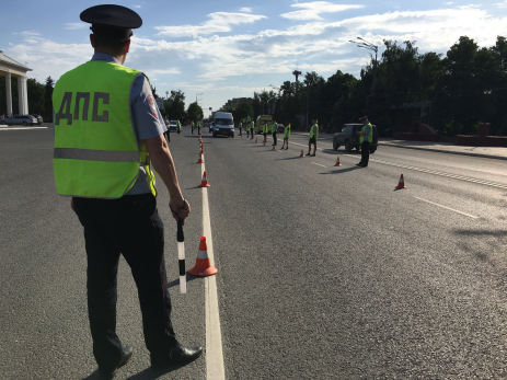 Подполковник полиции покусала российского гаишника