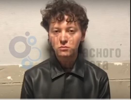 Скандально известного певца Шарлота этапировали в Самару на допрос