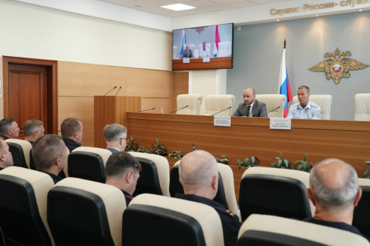 Вячеслав Федорищев обсудил с руководящим составом полиции Самарской области направления совместной работы