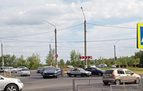 Вечерний час пик в Сызрани испортил пятничное настроение сразу нескольким водителям