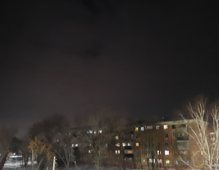 Никого не пускают, кругом полиция: в Самарской области на городской улице «прилег» неизвестный дрон