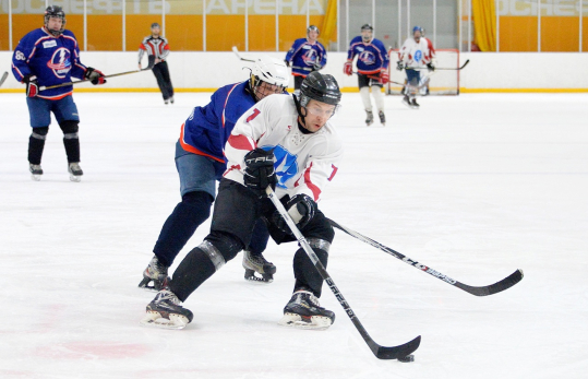 Вот это поворот: хоккеисты «Запада» взяли реванш у «Молнии-Тяжмаш» с зеркальным счетом