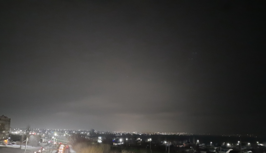 В Самарской области объявлена угроза атаки БПЛА: в небе над Саратовым слышны взрывы