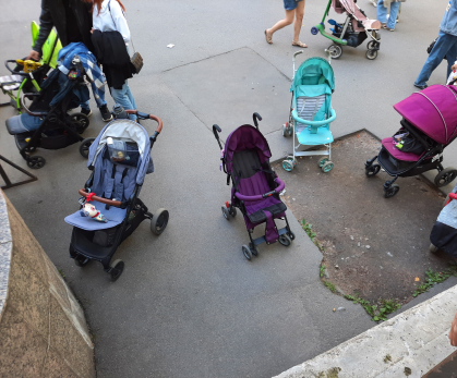Времена меняются и нравы тоже! В Сызрани школьницы рожают, лишь бы в школу не ходить