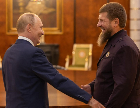 Путин сказал Кадырову цитату о смерти, комментируя слухи об отставке главы Чечни