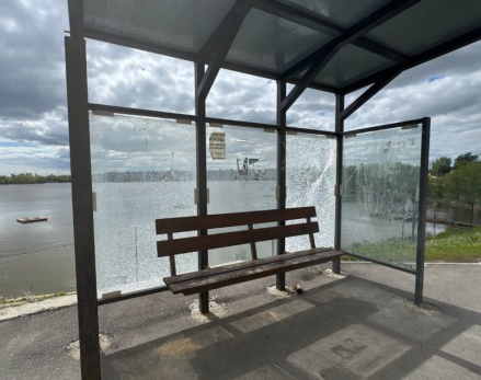 В Сызрани разбили современный автобусный павильон у набережной