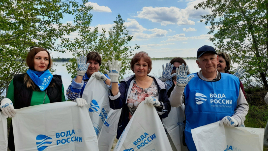 Чиновники Октябрьска под ноль убрали следы пикников на берегу Волги