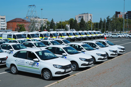 Больницы Самарской области получили 106 автомобилей неотложной медпомощи