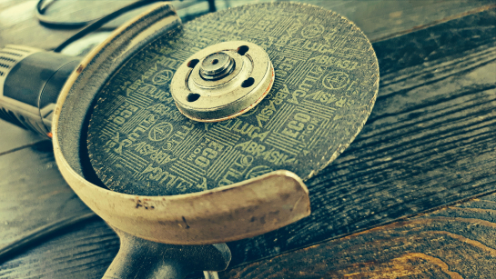 Больше не глупая: самарские ученые изобрели «умную» болгарку