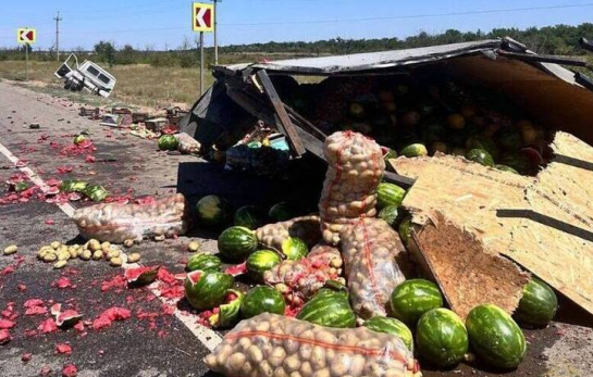 Водитель чудом выжил, виновник скрылся: видео момента ДТП на трассе Сызрань-Саратов