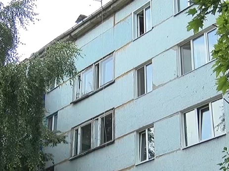 В запертой сызранской квартире обнаружили труп женщины