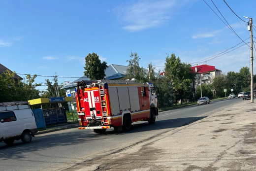 В Сызрани в жилом доме вспыхнули газовый шланг и стена