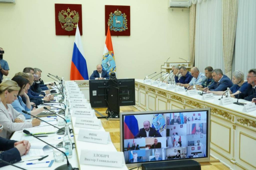 Губернатор Вячеслав Федорищев дал месяц на подготовку программы по реконструкции детских площадок