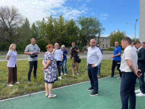 Губернатор посетил в Сызрани место строительства новых многоквартирных домов