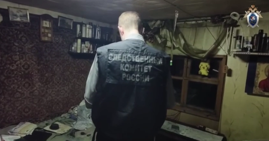 Мертвую девочку хоронили дважды: отец несколько дней сжигал новорожденную в бочке