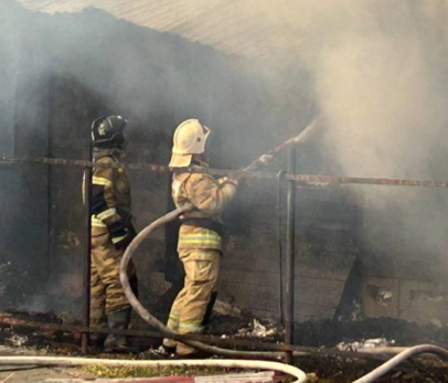 Юг в огне: горели дома, гаражи, магазин и нефтебаза - около ста БПЛА атаковали регионы страны