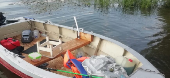 На реке в Самарской области перевернулась лодка с четырьмя людьми на борту
