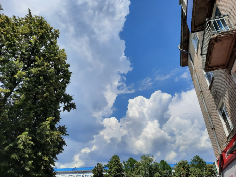 На празднике в Самарской области гостя выбросили из окна во время застолья