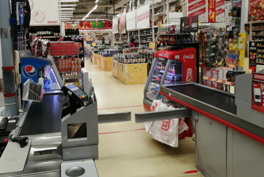 Давайте, я за вас заплачу? Коварная схема обмана у касс в супермаркетах снова в моде