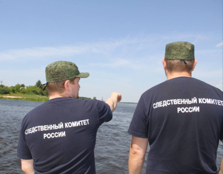 На Волге катер протаранил катавшихся на сапбордах людей