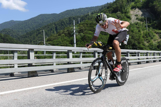 Известный самарский политик покалечился при падении с велосипеда