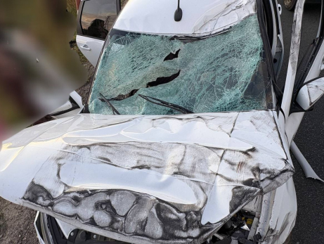 «Пункт назначения»: лист железа протаранил легковой автомобиль на трассе Сызрань-Ульяновск