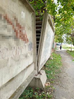 В Сызрани железобетонная плита грозит рухнуть на людей у детской поликлиники