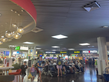 Юрист объяснила, что делать, если во время отпуска вызвали на работу