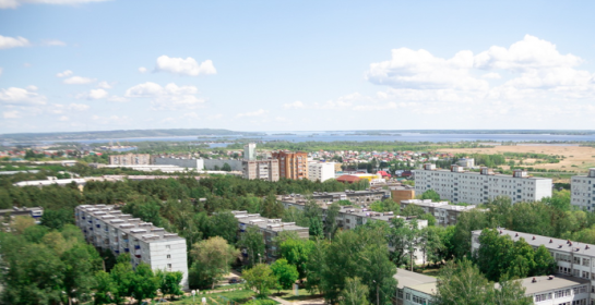 В Сызрани в эти минуты воют сирены: слышны звуки работы системы ПВО