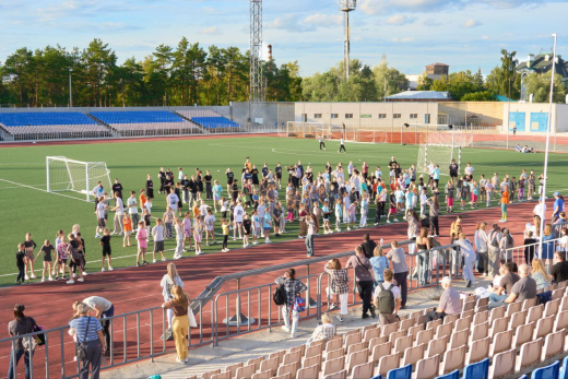 В Сызрани провели массовый забег памяти легендарного учителя физкультуры Николая Свинцова