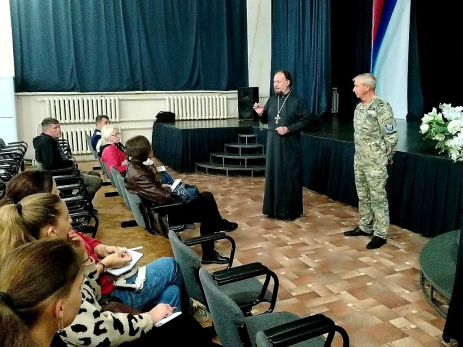 В Сызрани идет запись детей в необычный класс: игумен Марк рассказал родителям о главном