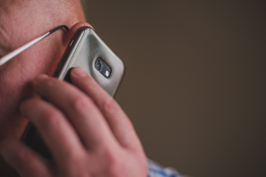 Россиян массово лишают денег под предлогом, в который легко поверить