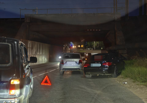 Никто не хотел уступать: с вечера в Сызрани начали биться машины