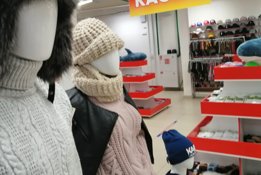 Носить чужие вещи опасно? Что не так с одеждой и обувью на маркетплейсах