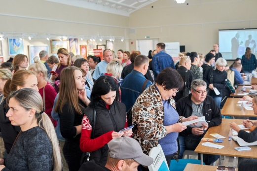 На самой масштабной ярмарке вакансий осени сызранцам презентовали более 800 рабочих мест