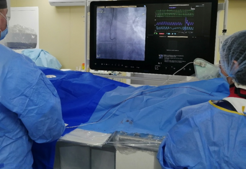 Правила помощи надо знать всем, ведь ошибка убьет: что важно сделать в первые минуты сердечного приступа