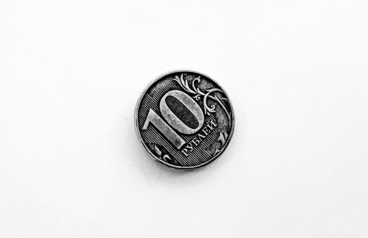 Безработных россиян заставят платить по 45 тысяч в год государству