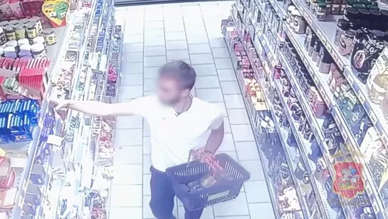 Серийного магазинного вора из Самарской области изловили на подмосковных гастролях - видео