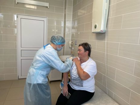 Пациенту вводится особая молекула: онколог рассказала, как работает вакцина от рака