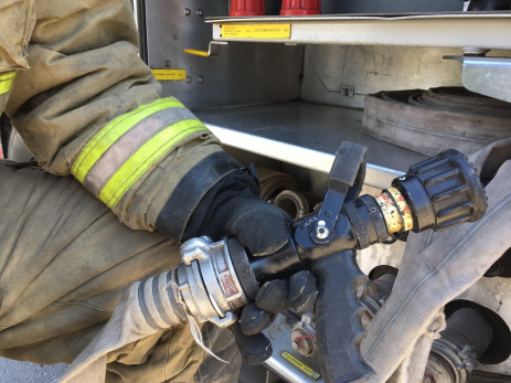 Пожар на берегу Волги вспыхнул в первом часу ночи