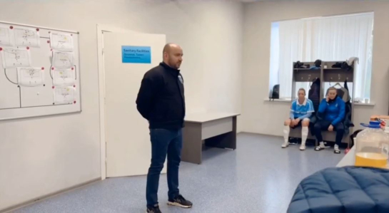 Губернатор зашел в раздевалку команды после победы «Крыльев Советов» - видео