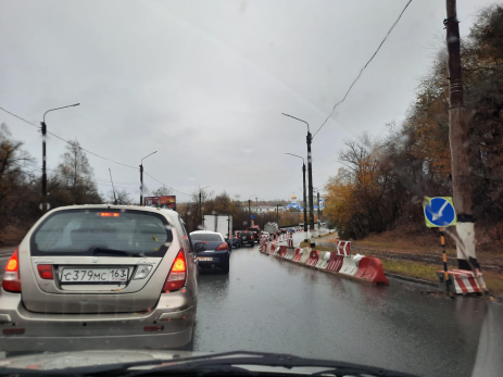 Самые хитрые решили объехать и в итоге встало все: водителям Сызрани пора менять график - пробки неизбежны