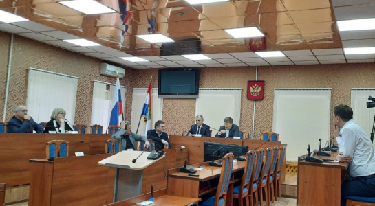 Куда и как звонить по мусору в Сызрани? На заседании в городской думе вживую провели эксперимент