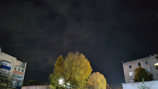 Атака БПЛА на 13 регионов, массовая блокировка сим-карт, пенсия вырастет в три раза, неожиданное решение ЦБ: важное к этому часу