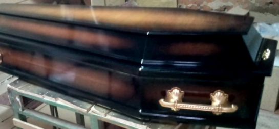 Россиян заставляют делать фотографии могил участников СВО: в МВД рассказали, в чем подвох