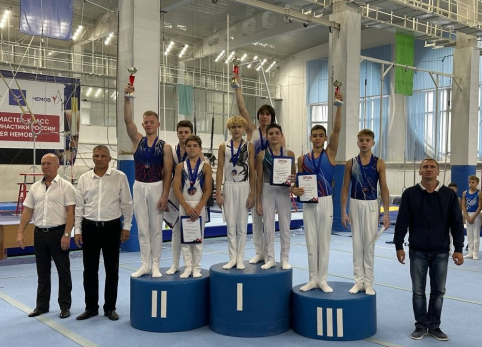 Покорили «Жигулевский Олимп»: сызранские гимнасты завоевали семь медалей в Автограде