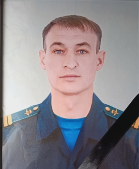 В Сызрани родные и близкие прощаются с погибшим бойцом Евгением Бакановым