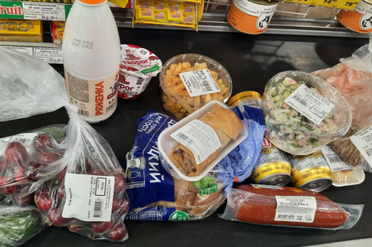 Названы продукты популярные, но вредные для здоровья и кошелька