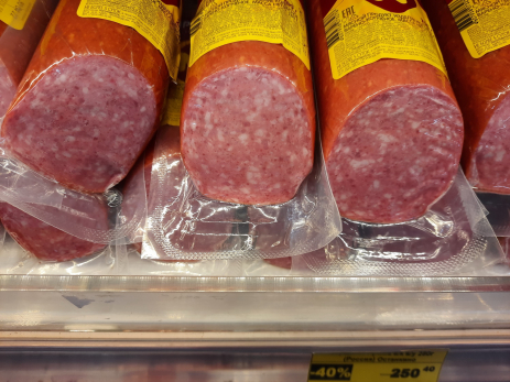 Могут начаться судороги: врач перечислил популярные продукты, делающие кости хрупкими